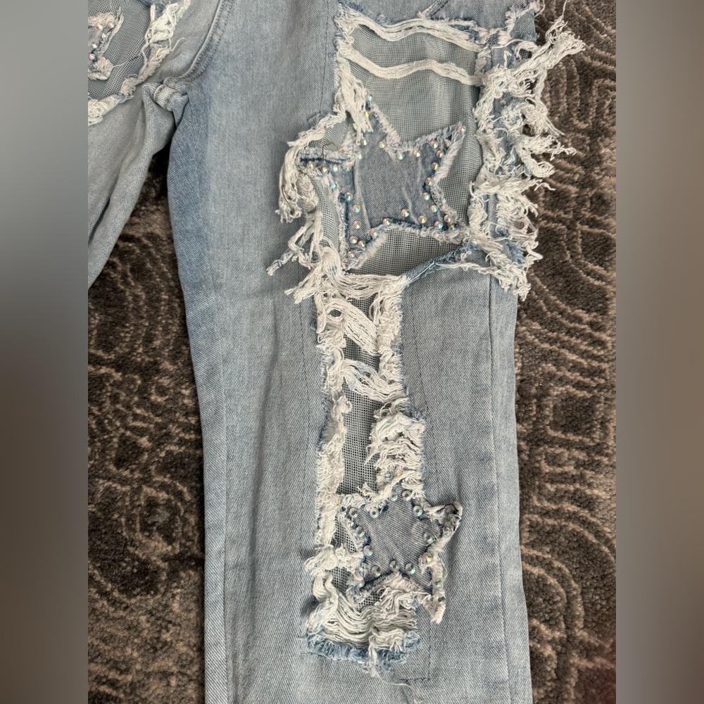 NWT Lizette Collection Jeans with Jewel Stars Size Small - Picture 3 of 6